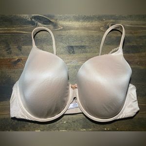 Victoria’s Secret Nude bra size 38DD